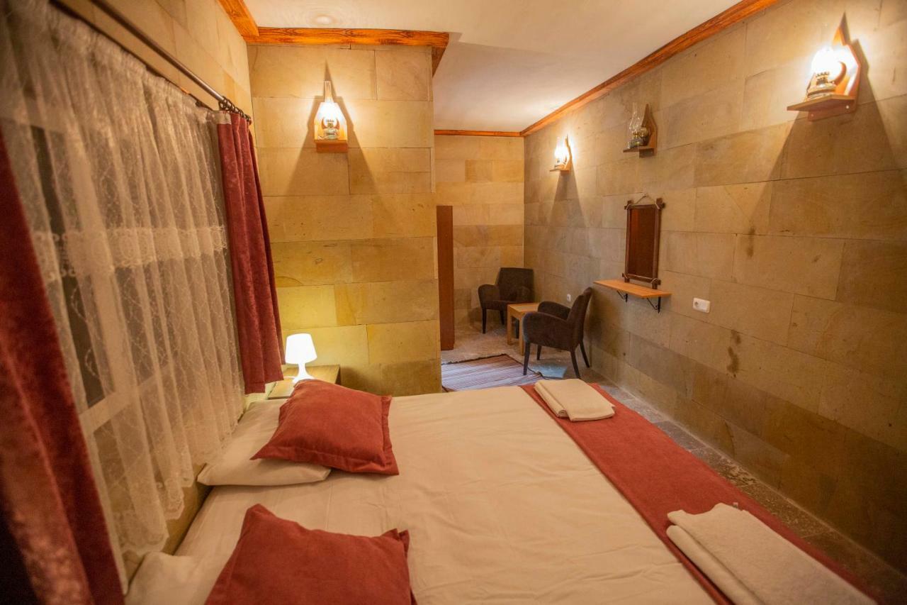 Capiedra Hotel Uchisar Exterior photo