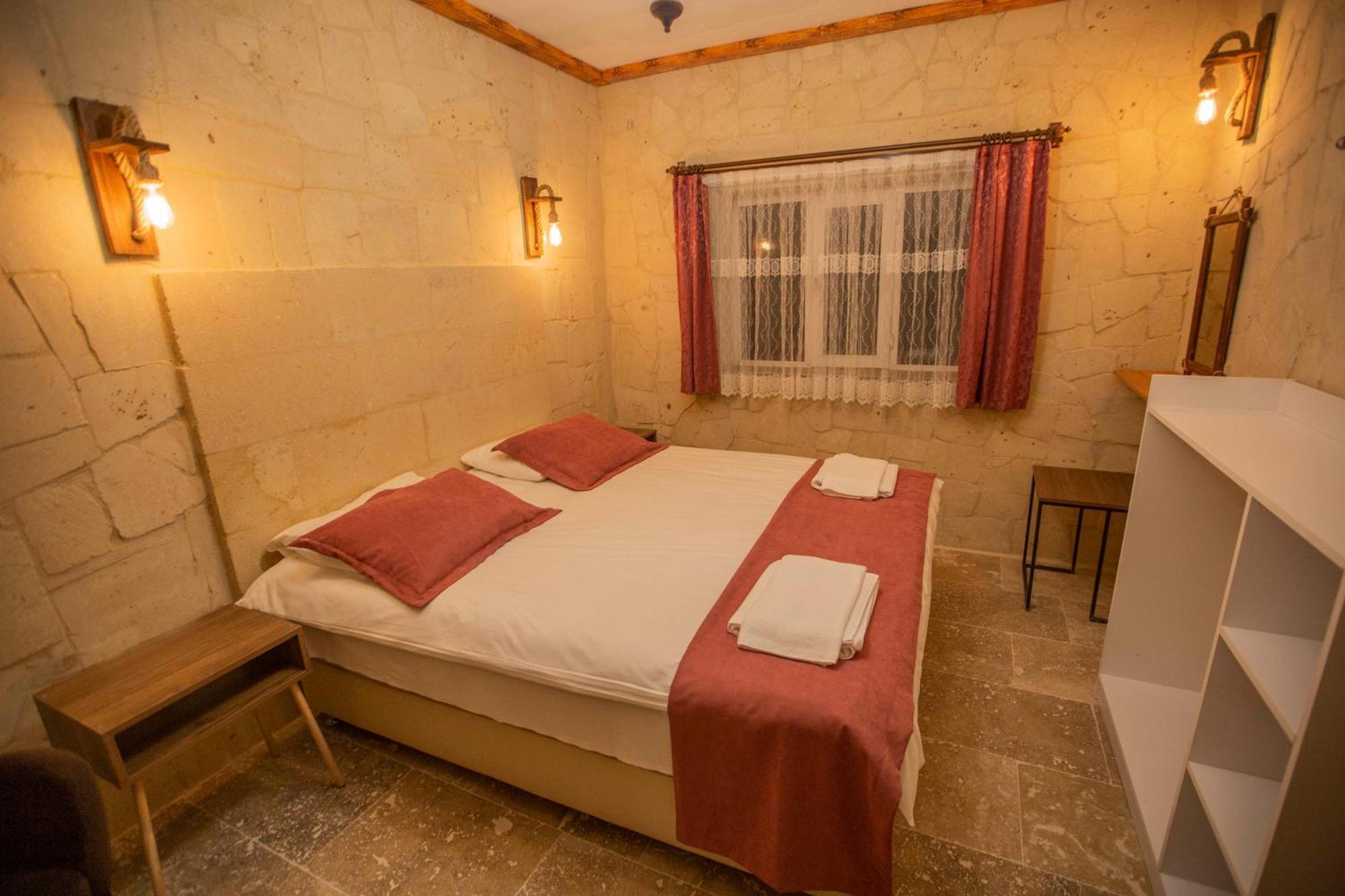 Capiedra Hotel Uchisar Exterior photo